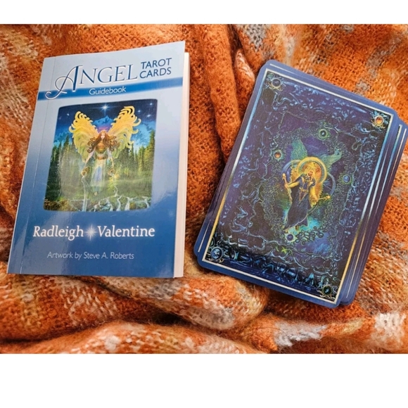 Guardian Angel Messages Tarot Bundle (2 decks) - Picture 6 of 6